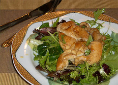 Chicken-Breast-on-Salad